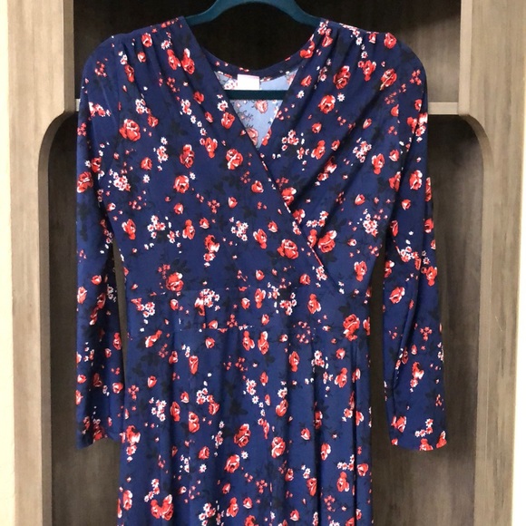 Floral Maternity Maxi Dress- Size Medium - Picture 7 of 7